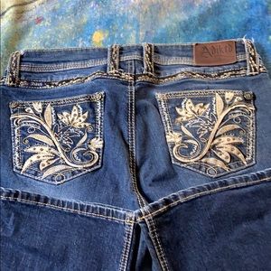 Women’s jeans